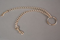 Цепь с центральным кольцом и карабинами по обе стороны