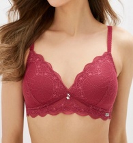 Кружевной бюстгальтер с треугольными бескаркасными чашками