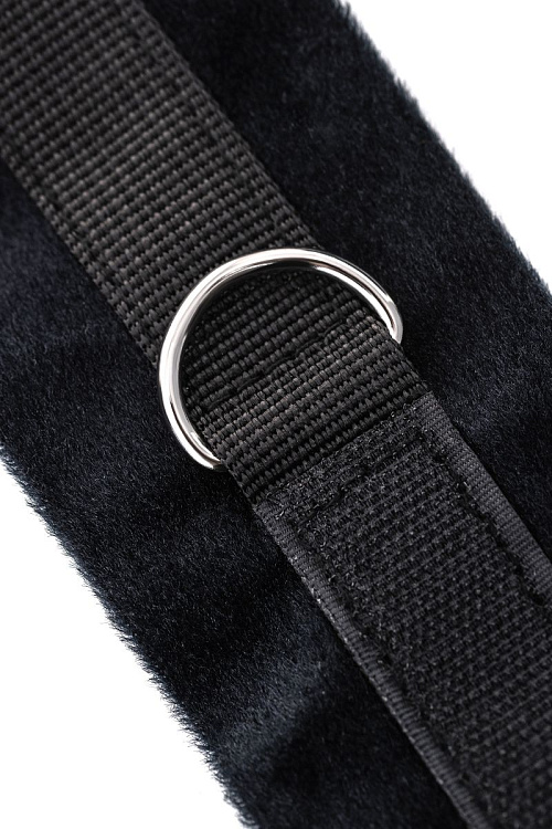 БДСМ-стрепы на кровать для любовных игр