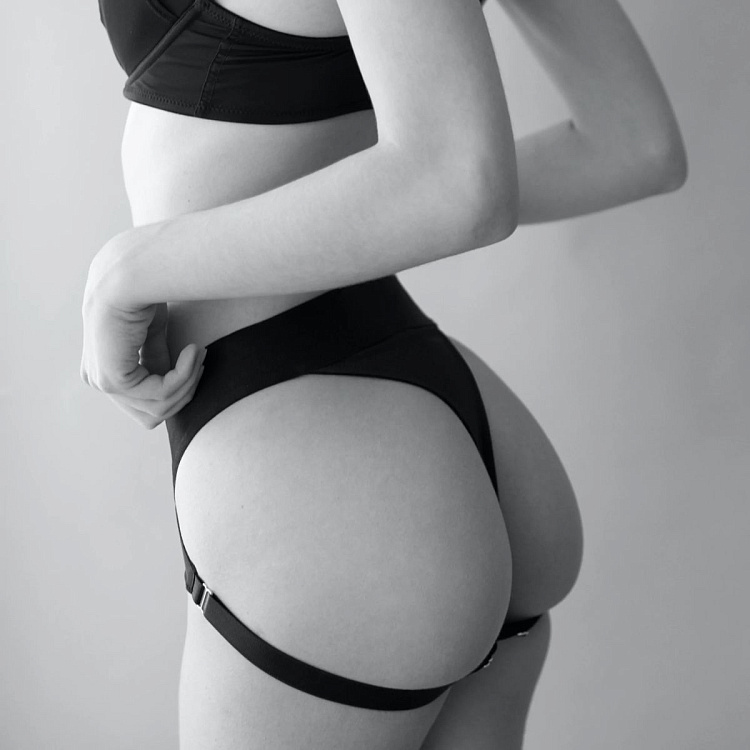 Черные трусики для насадок Heroine Lingerie Harness - size XL