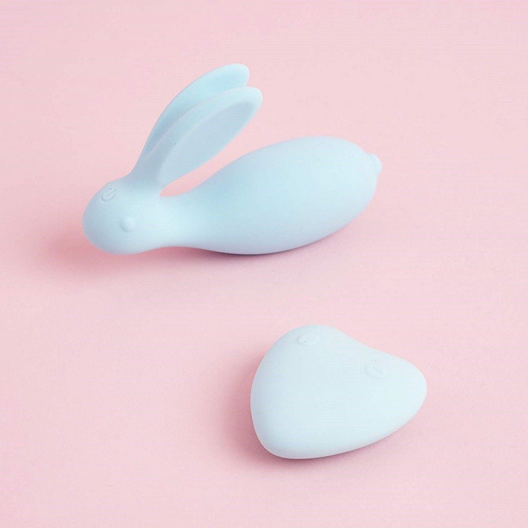 Мятный мини-вибратор в форме зайчика с пультом ДУ