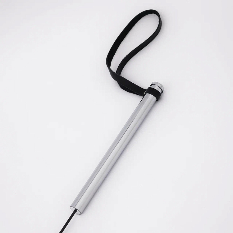 Черный стек с металлической ручкой