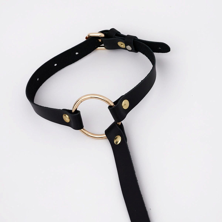 Черная кожаная портупея с резными элементами